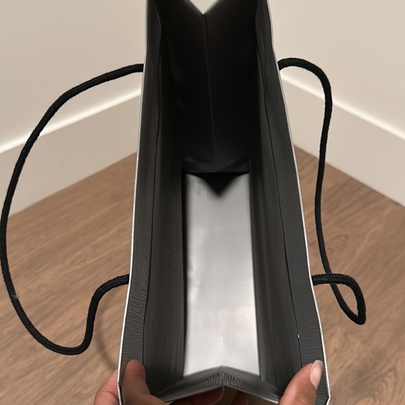 Balenciaga empty shopping bag - Picture 5 of 5